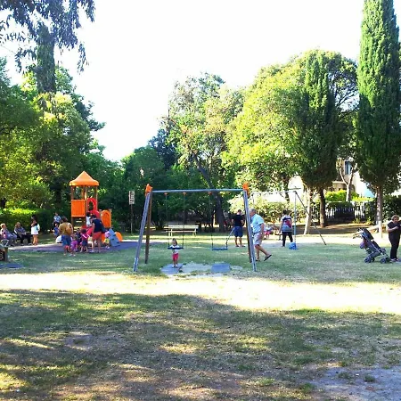 公寓 Casa La Rosa Bianca 佩萨罗