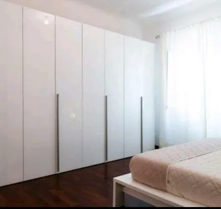 Casa La Rosa Bianca * 佩萨罗